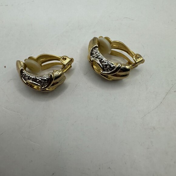 Vintage Two-Tone Gold & Silver Clip-On Earrings With Textured Design - Picture 4 of 5